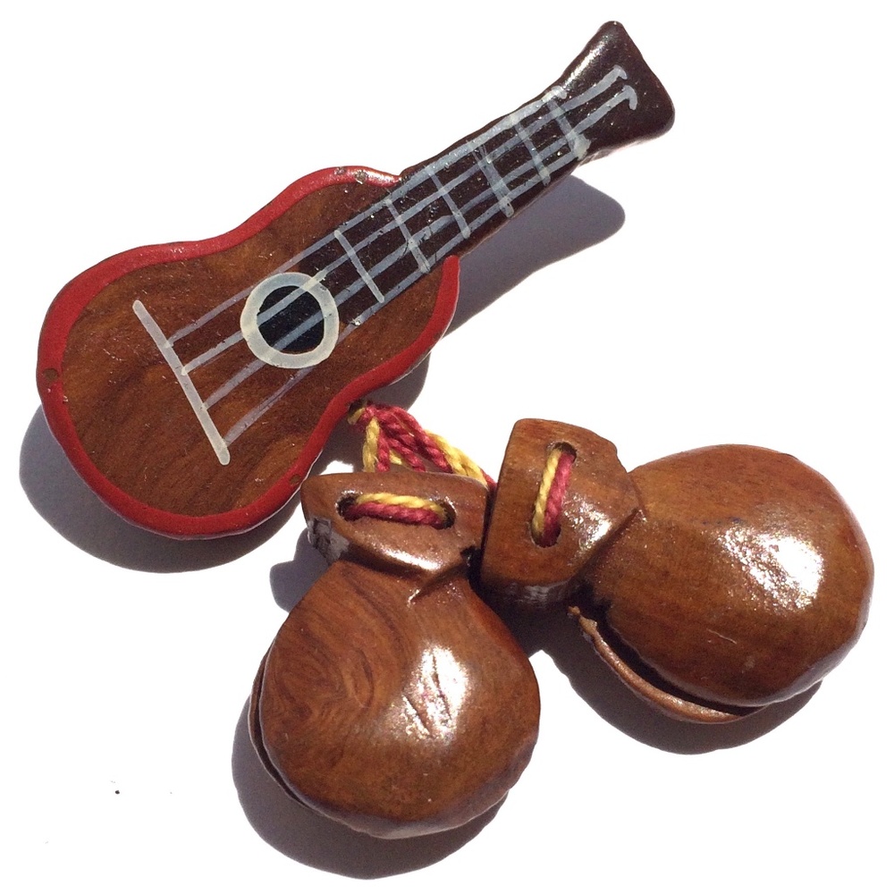 Vintage Wooden Spanish Guitar Castanets Brooch Pin Folk Art Flamenco